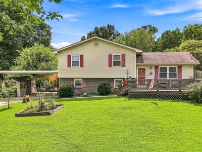 2317 Roundtree Rd