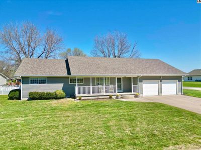 Property at 616 E Washington Ave, Sterling, KS
