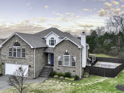 4277 October Woods Dr