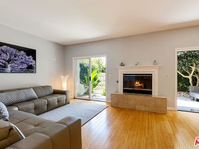 6435 Zumirez Dr APT 14