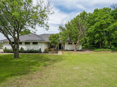3306 Hillview Dr