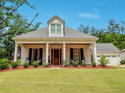 6014 Redwood Loop