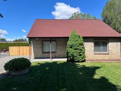 3805 Tieton Dr