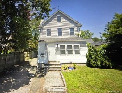 105 Bayview Avenue