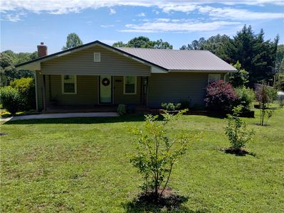 127 Eden Ln