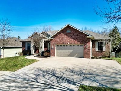 404 Stallworth Ct