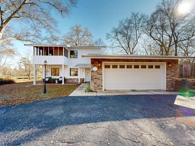 15 Venture Dr