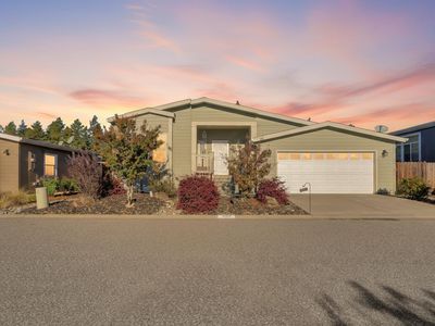 10098 Heritage Oak Dr