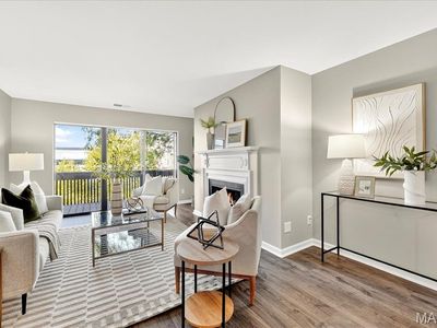 Property at 950 E Rue De La Banque 208, Creve Coeur, MO