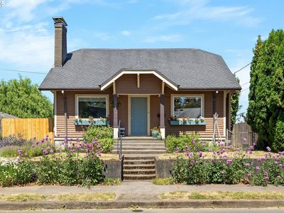 7129 N Sedro St