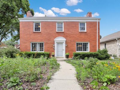 5740 West Brooklyn PLACE