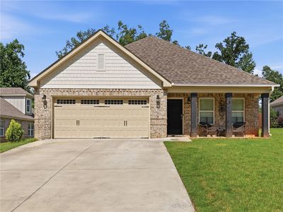 Property at 2130 Sherwood Dr, Opelika, AL