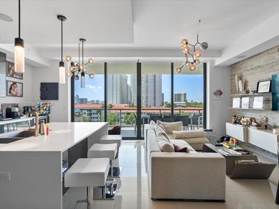 3250 NE 188th St APT 505