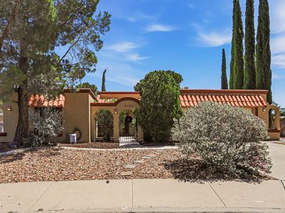 6064 Bandolero Dr