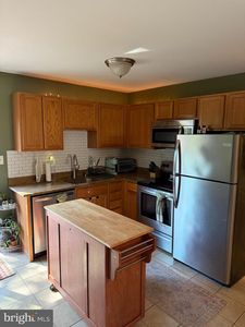 1542 Lowell Ct