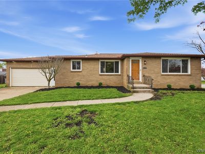 215 Steven Dr