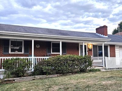 159 Oaklawn Ave NE