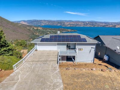 8904 Fairway Drive