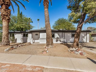 1356 W Calle Del Ensayador