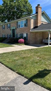 7708 Gambier Dr