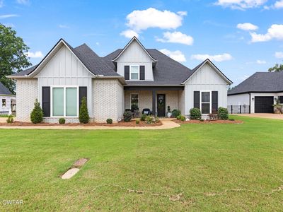 148 Lake Breeze Dr