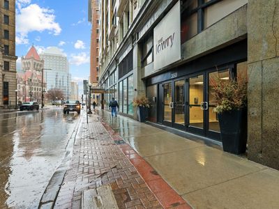 350 Saint Peter St Unit 512