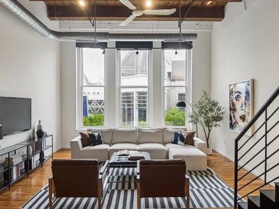 1027 Arch St APT 302