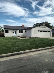1038 Hedgepath Ave