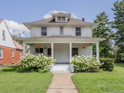617 Douglas Ct