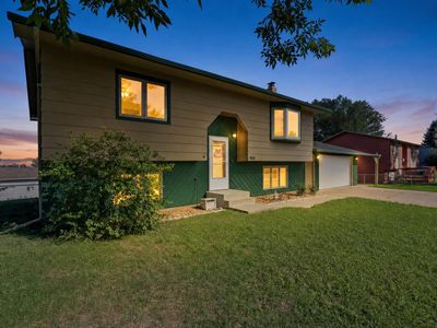 3932 Falcon Dr