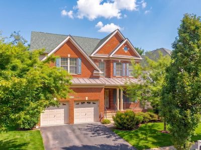 25209 Eisenhower Dr