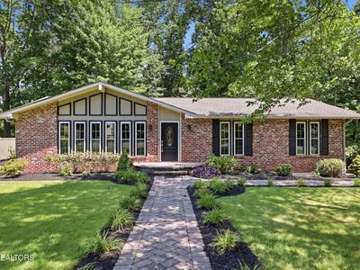 211 Connors Cir