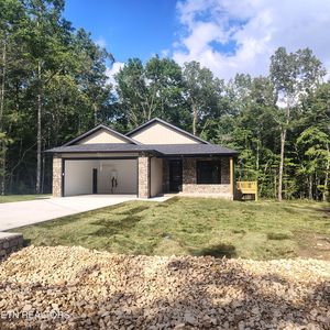131 Rowewood Ln