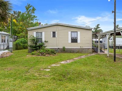 Property at 125 Pine St, Satsuma, FL