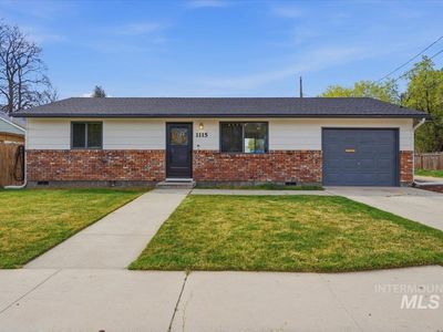 1115 E Roosevelt Ave