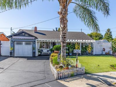 3609 Kenyon Ct