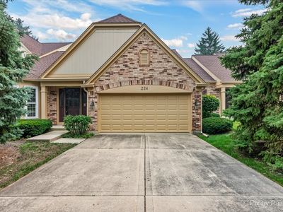 Property at 224 Lorraine Cir Unit 224, Bloomingdale, IL