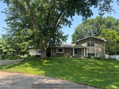 3007 Gladstone Cir