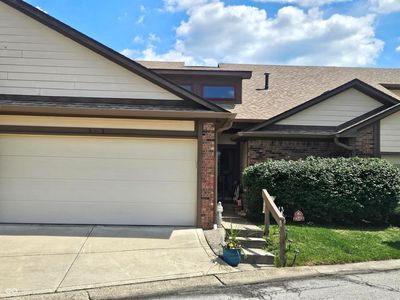 Property at 563 Cielo Vista Ct, Greenwood, IN