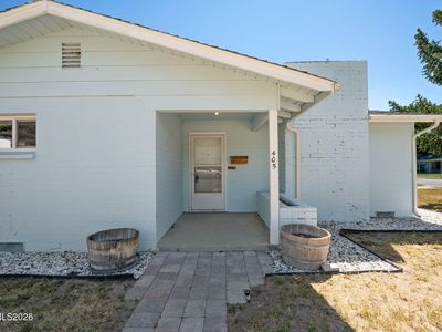 405 Mary St