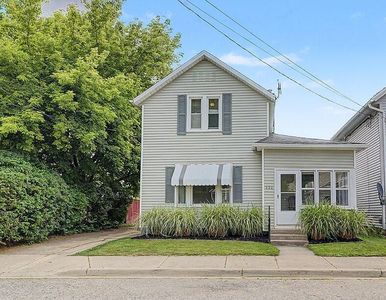 620 Davis Ave NW
