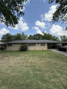 1712 W Huntsville Ave