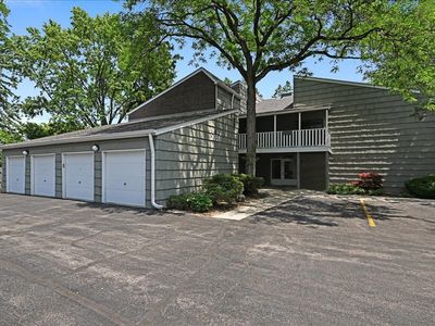 2051 Creekside Dr APT 2-3