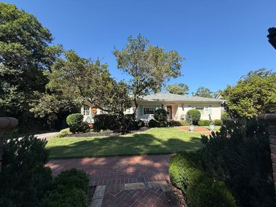 641 Crystal Dr