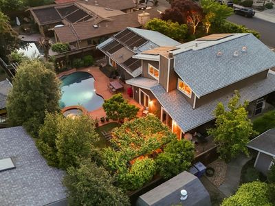 15 Glen Court