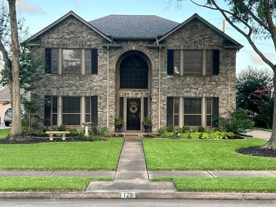 126 Shadow Wood Dr