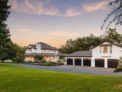 2101 Noreen Ln