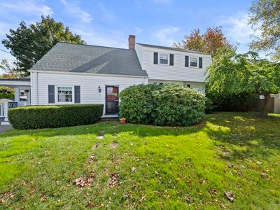 107 Arbutus Ave