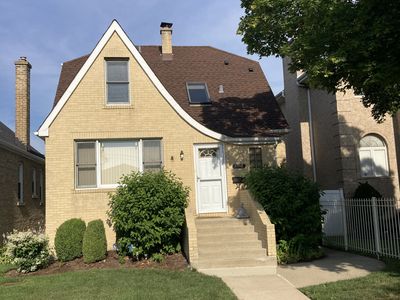 3916 N Pontiac Ave