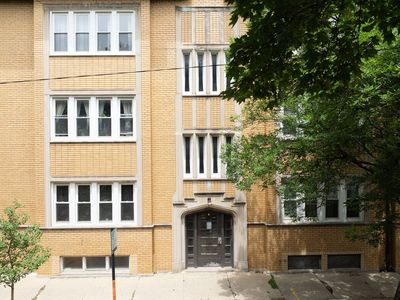 4006 W Wellington Ave APT 3